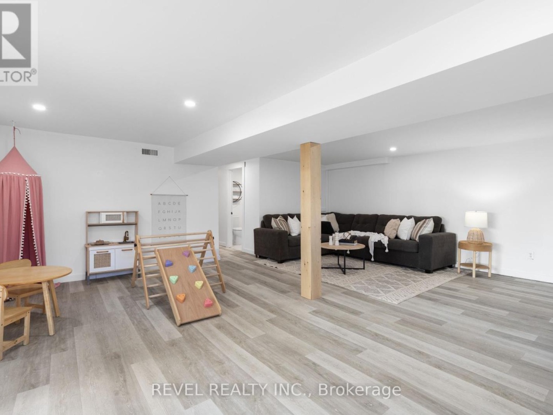 11 MARSH CREEK ROAD, 