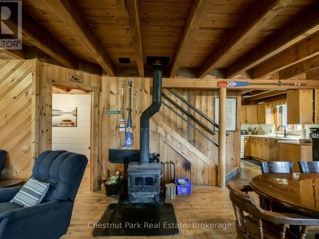 30 MCVITTIE ISLAND, Lake Muskoka