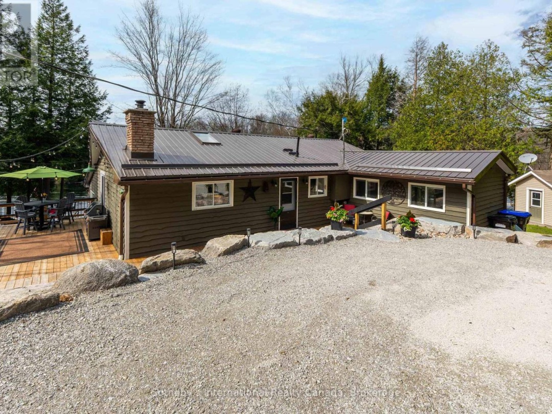 5270 Dean Trail, Severn Lake