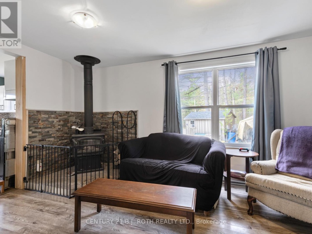 2100 HONEY HARBOUR ROAD, 