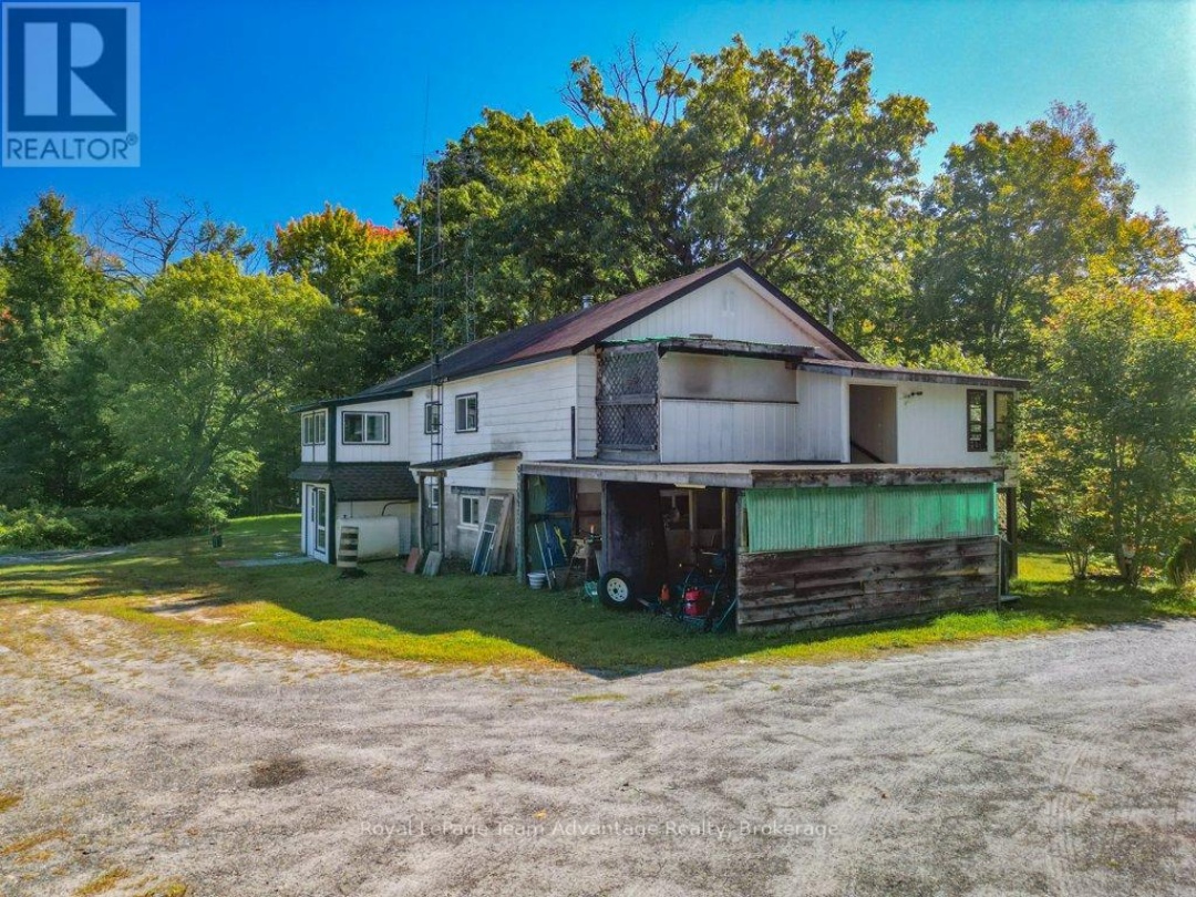 18 HORSESHOE LAKE ROAD, 