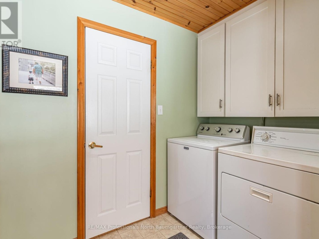 6258 Haliburton Lake Road, Haliburton Lake