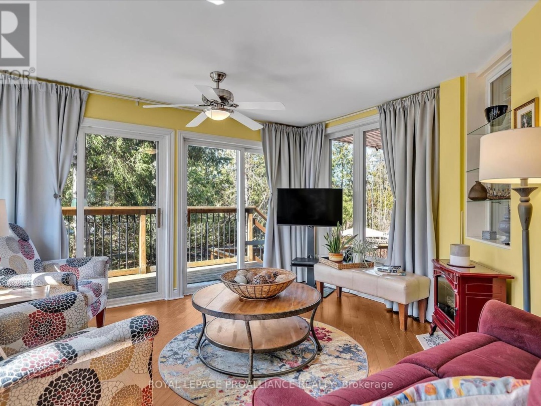 2 Patricia Place, Pigeon Lake