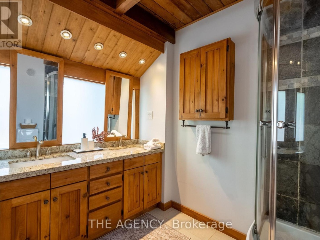 45 PINETREE ROAD, Loon Lake