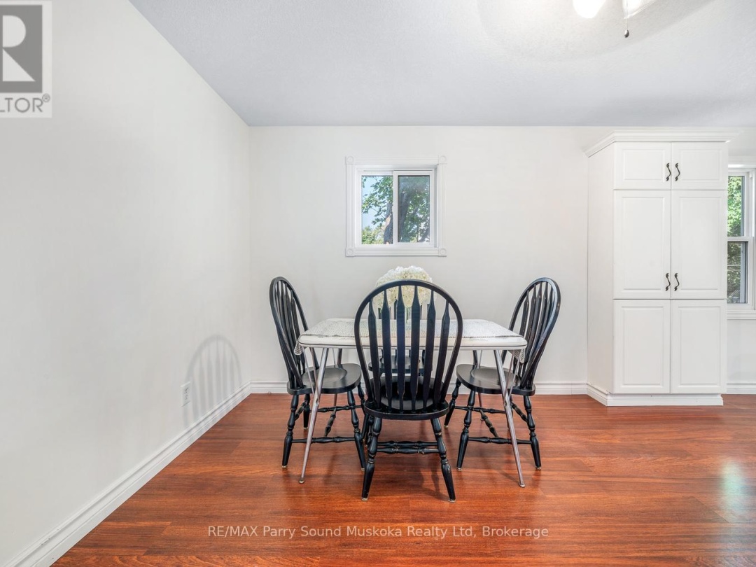 6 KITCHENER AVENUE, 