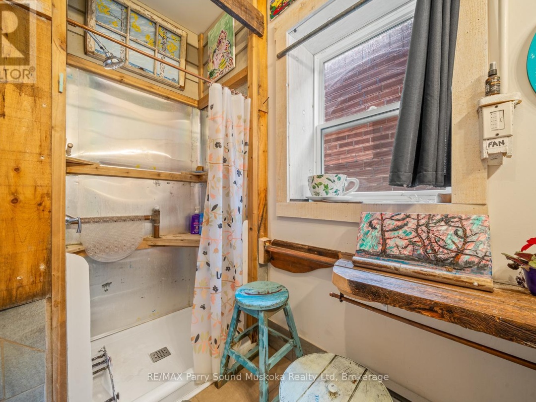 47 GIBSON STREET, Parry Sound