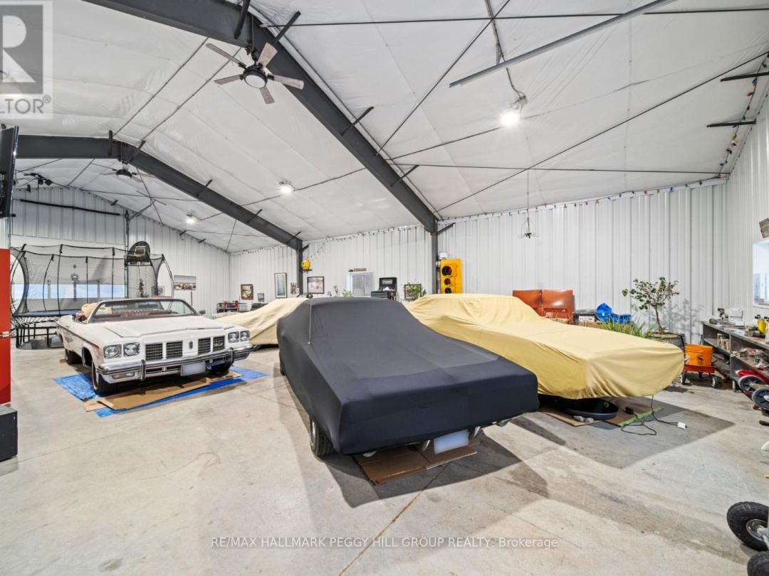 2085 Warminster Road, Severn