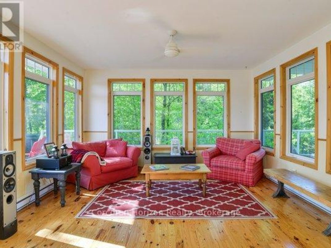 1320 Island 360 Road, Six Mile Lake