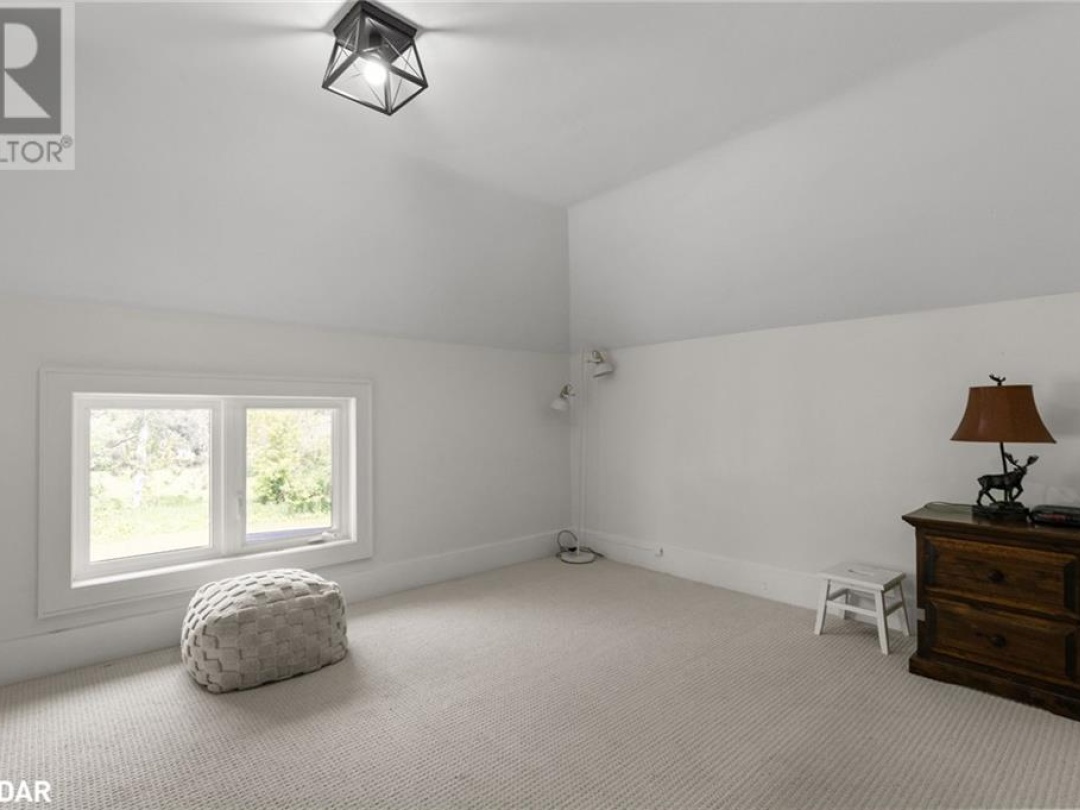 1866 WARMINSTER Side Road, 