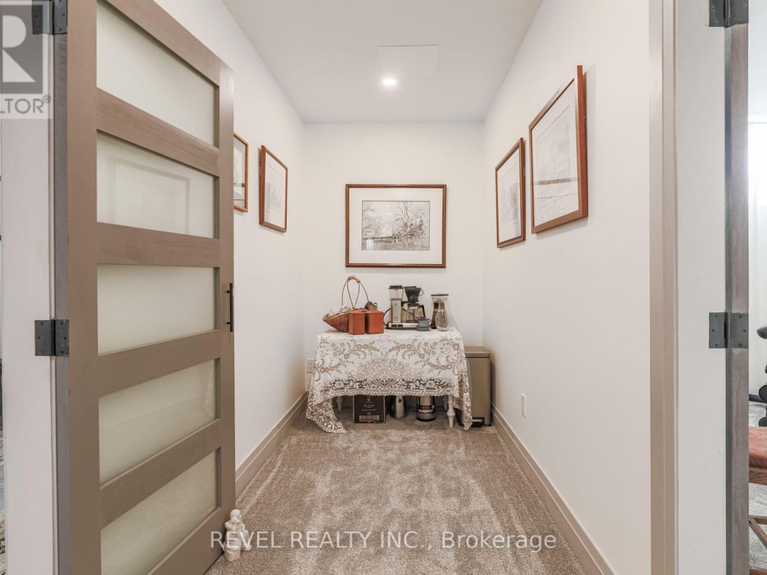 35 BRUCE CRESCENT, 