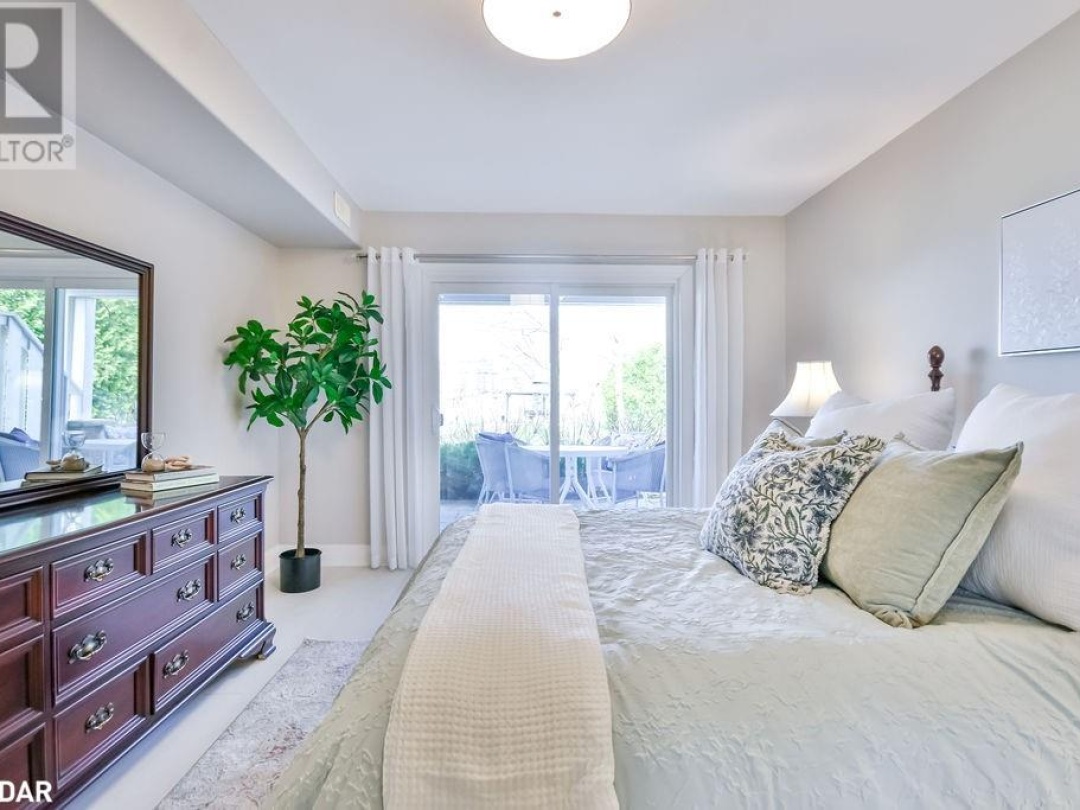 43 Creighton Street S Unit# 104, Lake Simcoe