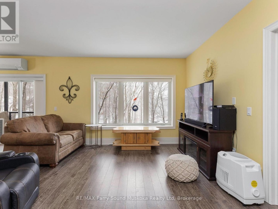 303 - 11B SALT DOCK ROAD, 