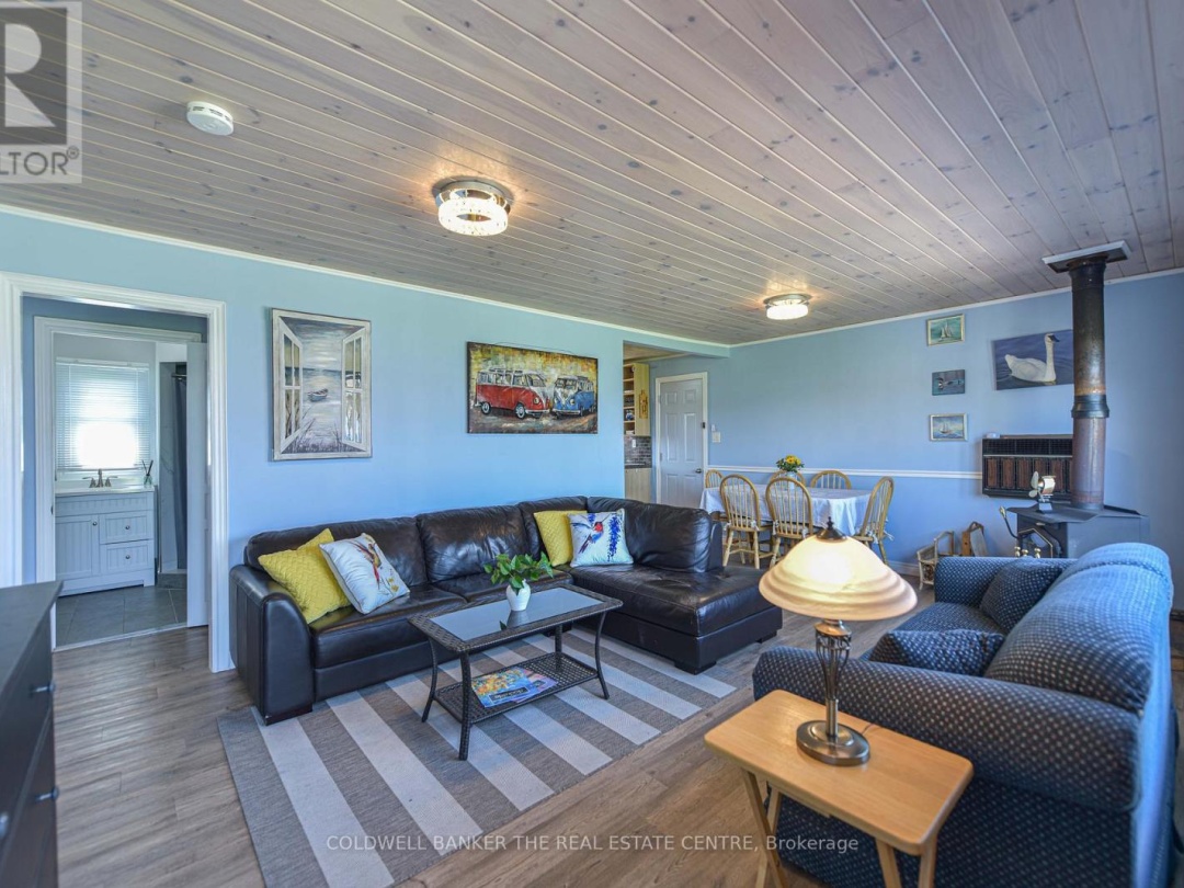 4137 Bayview Avenue, Lake Simcoe