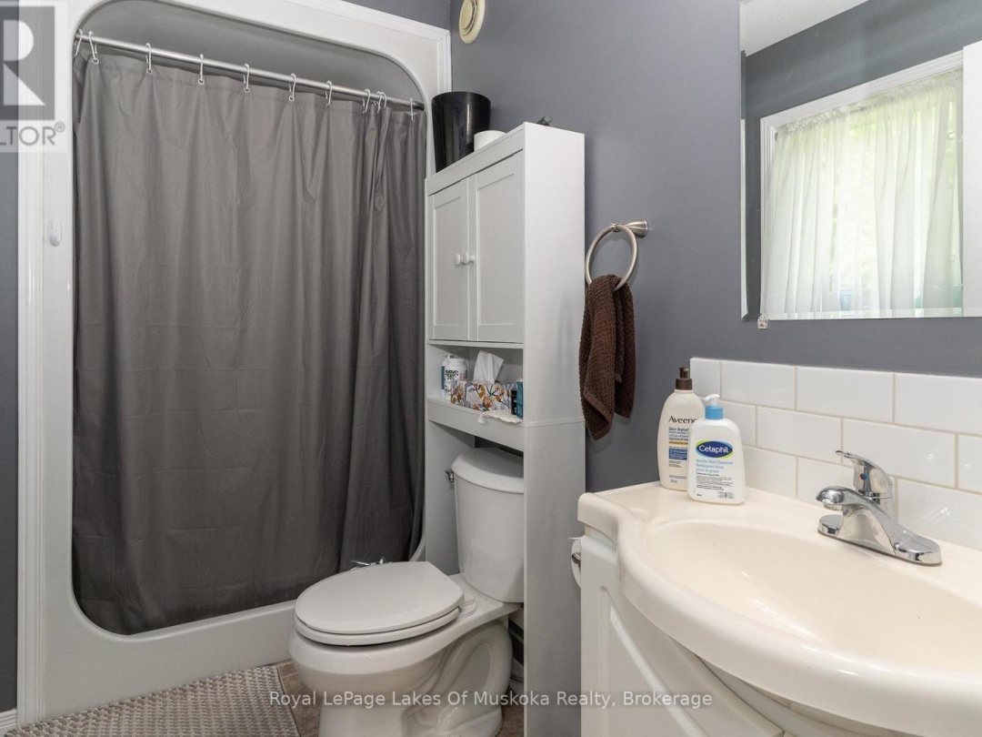 74 GLENCAIRN CRESCENT, 