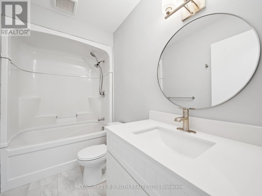 138 SIMCOE STREET, 