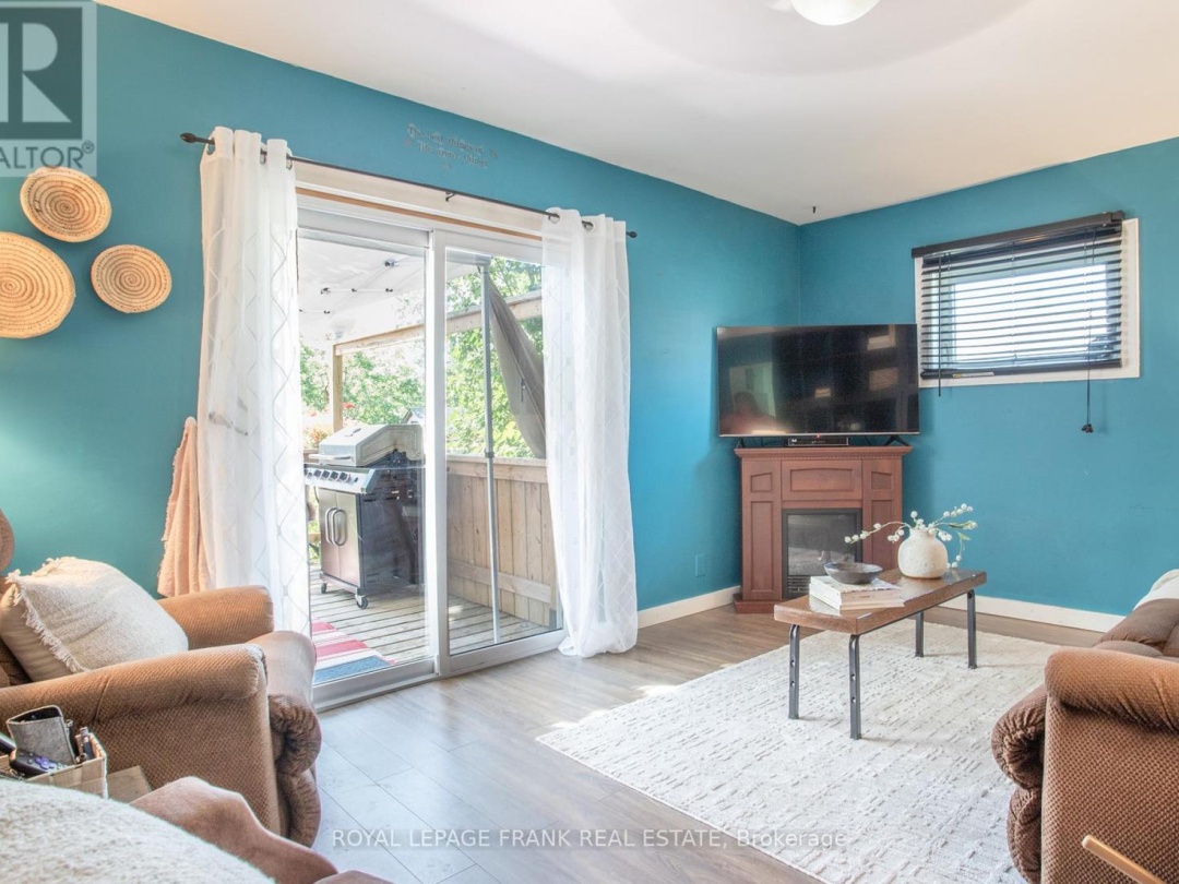 11 WHITESIDE STREET, 