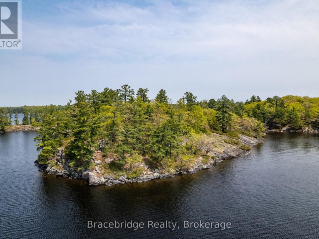 1032 EVERGREEN CRESCENT, 