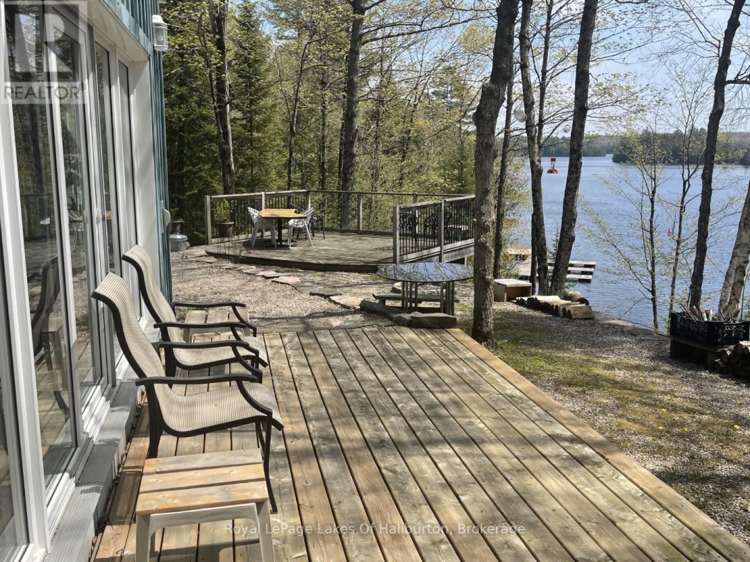 48 RUSSELL DRIVE, White Lake