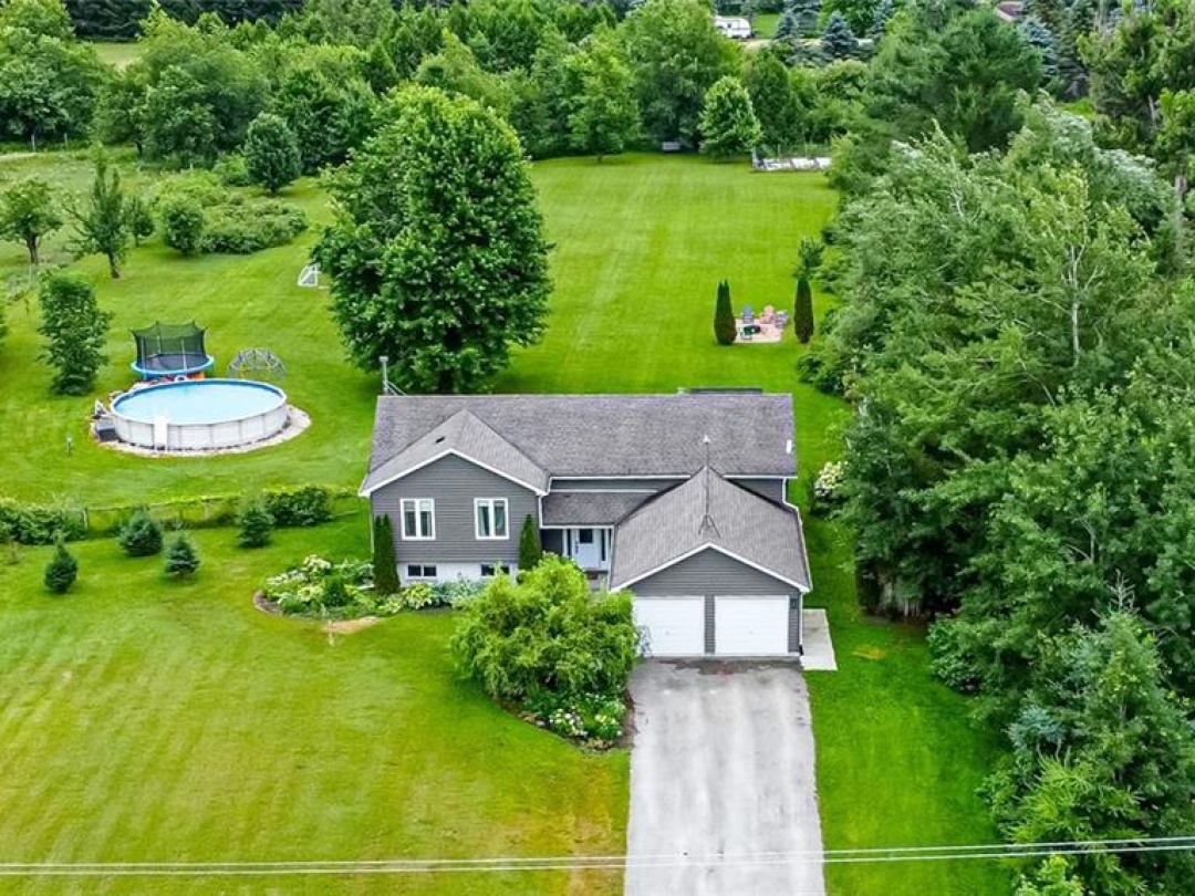 285 WARMINSTER Sideroad, 