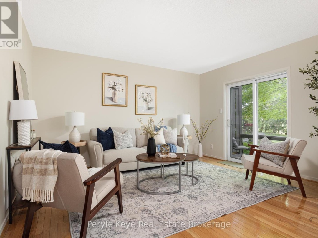 2 63 Southbank Drive, Lake Muskoka