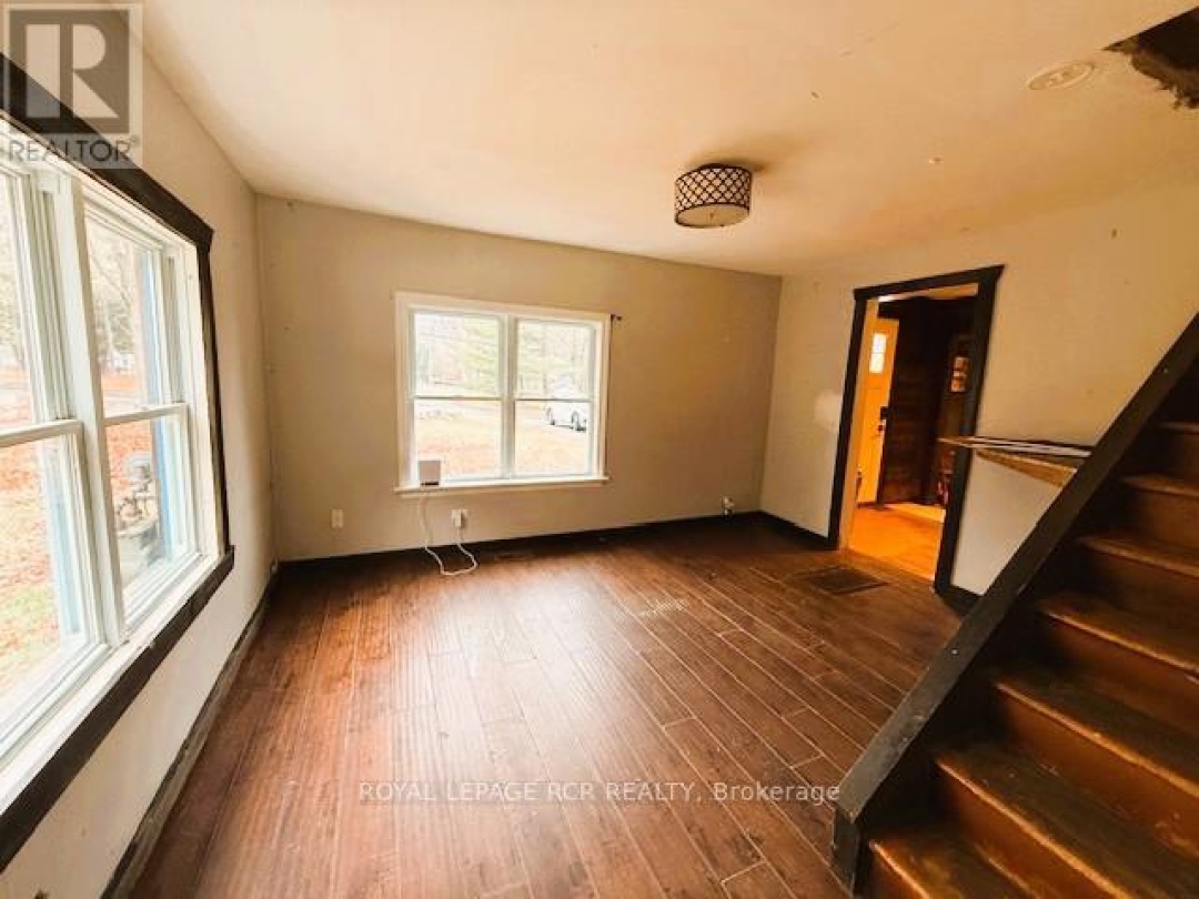 89 TOWN LINE ROAD W, 