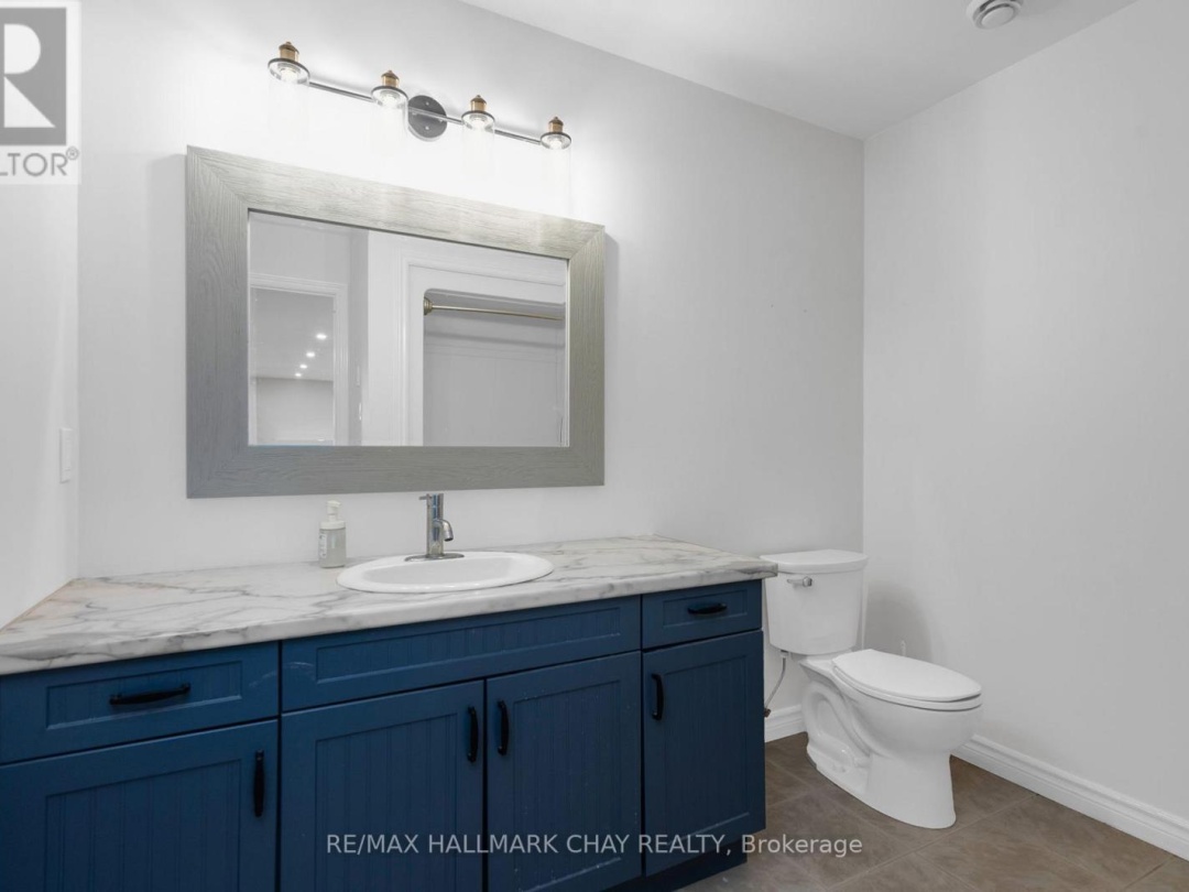 2052 MARCHMONT ROAD, 
