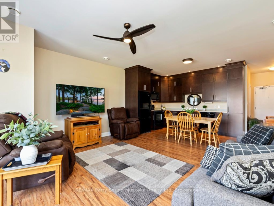 303 - 20D SILVER BIRCH COURT, 