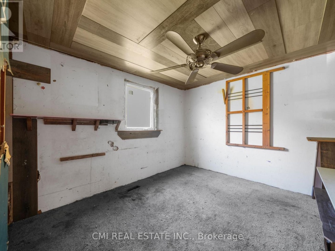 1093 SOUTH LAKE ROAD, 