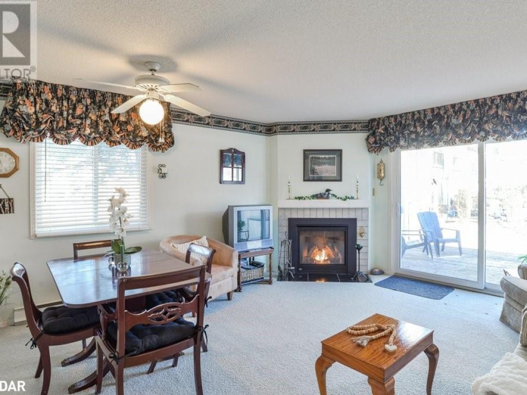 31 Laguna Parkway Unit# 1, Lake Simcoe
