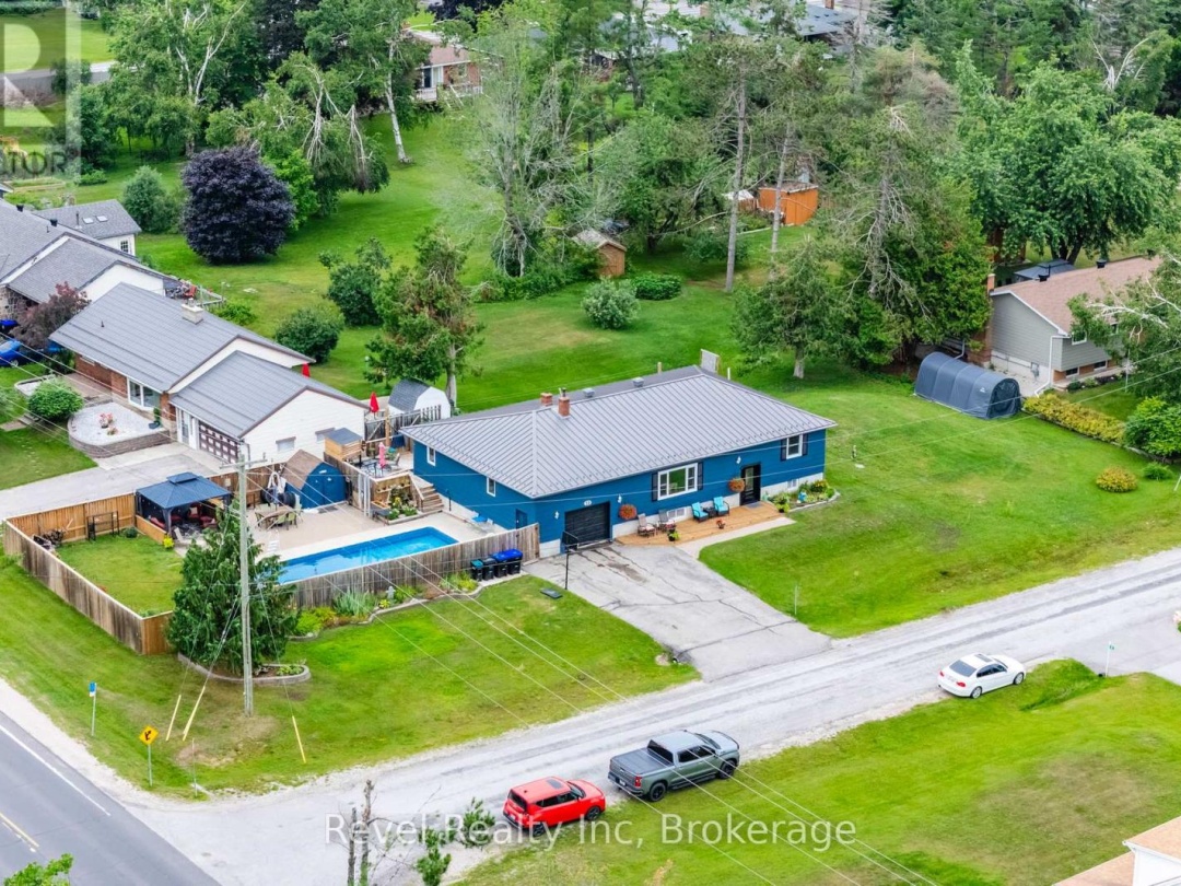 10 JAMIESON CRESCENT, 