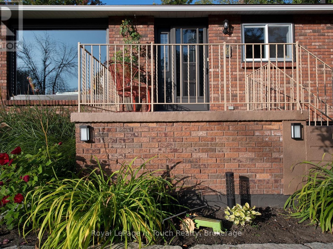 8 CYRIL MARTIN PLACE, 