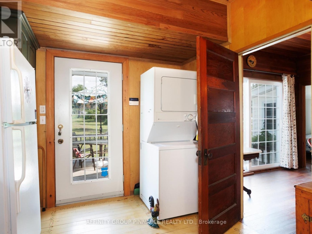 B35 LAKESHORE ROAD, 
