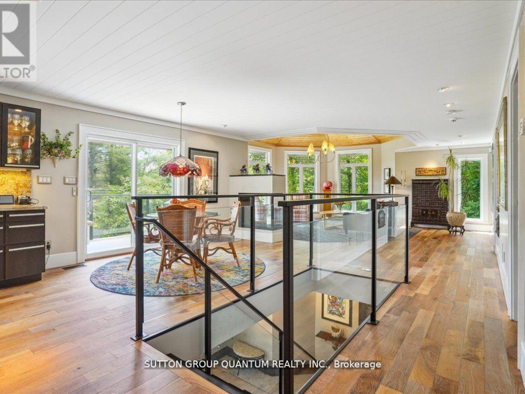 167 Santas Village Road, Muskoka River