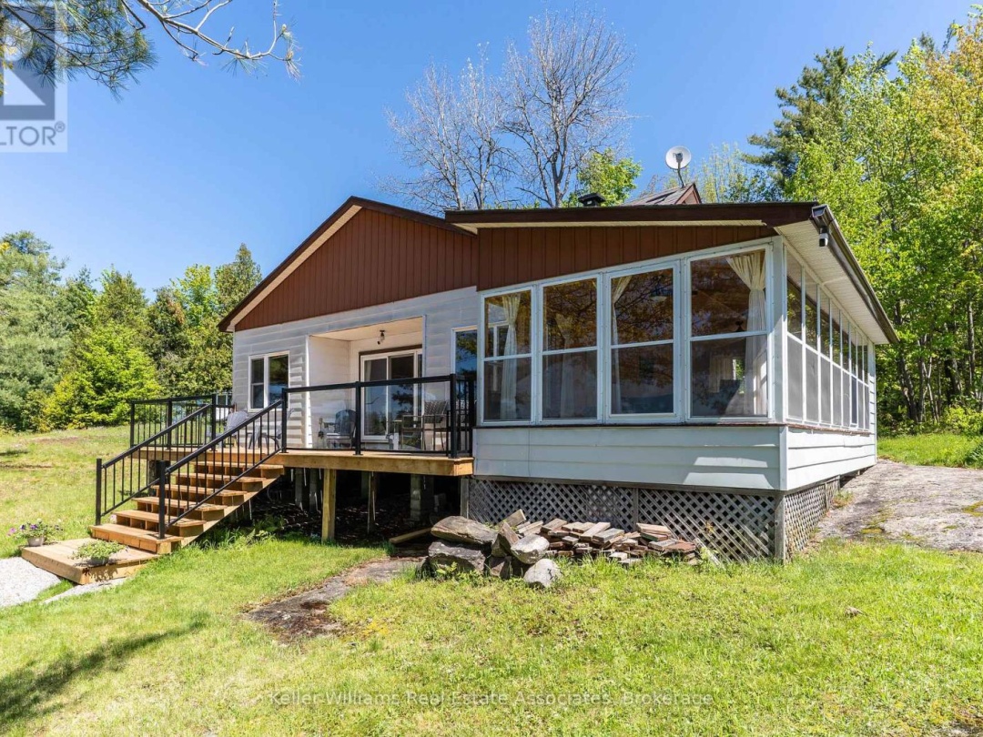 Unit 2 1200 North Shore Drive, Gull Lake