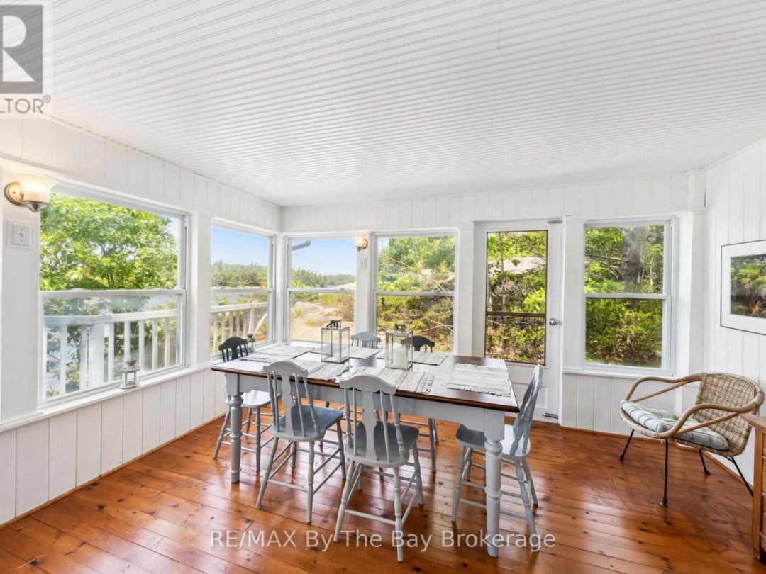 3572 ISLAND 820/MERMAID ISLAND, 