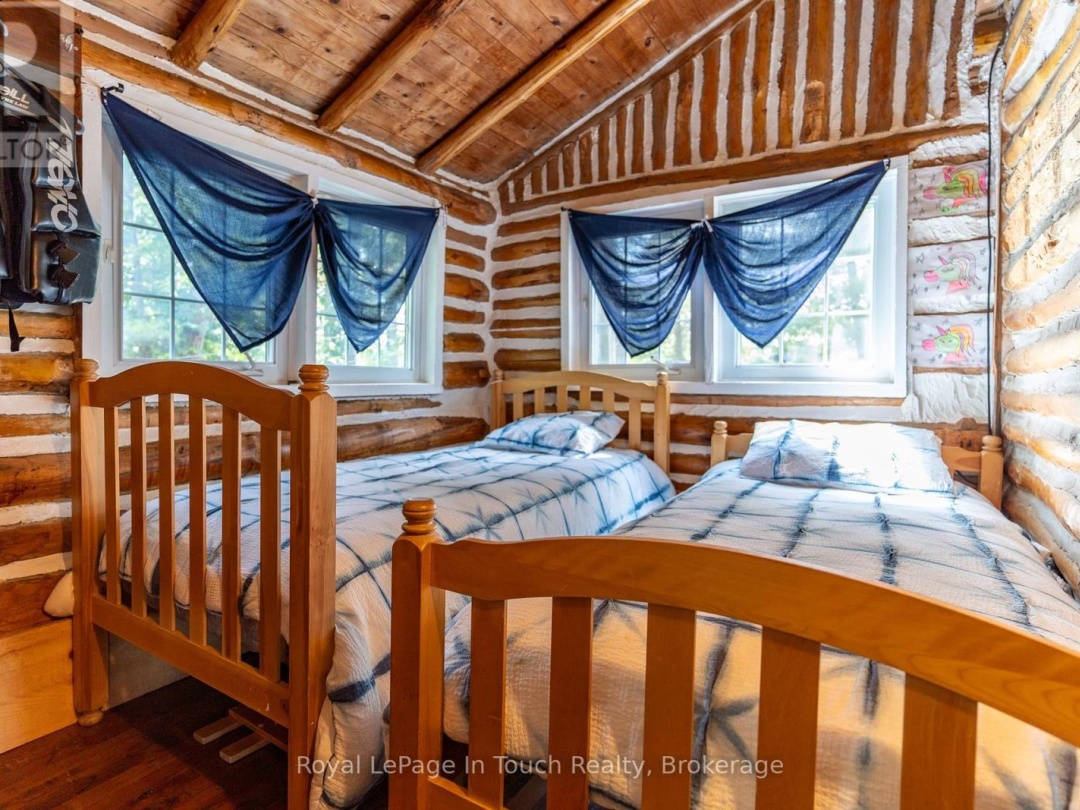 2 Island 860, Georgian Bay