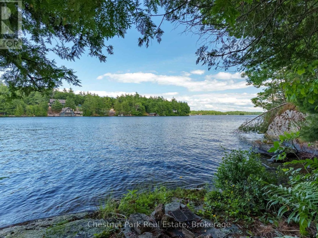 26 TAYLOR ISLAND 26LM, 