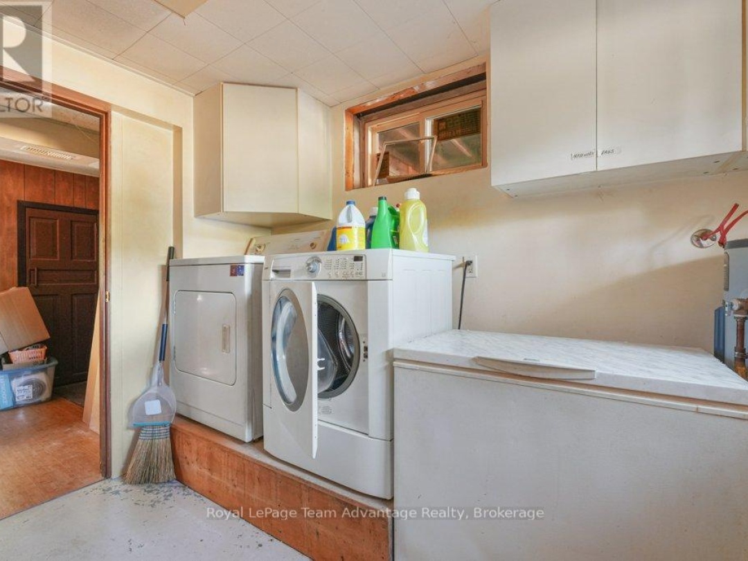 18 HORSESHOE LAKE ROAD, 