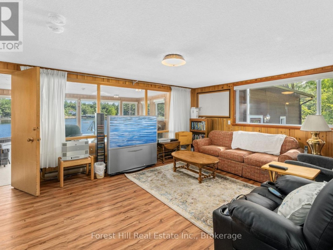1062 PINE LAKE ROAD, 