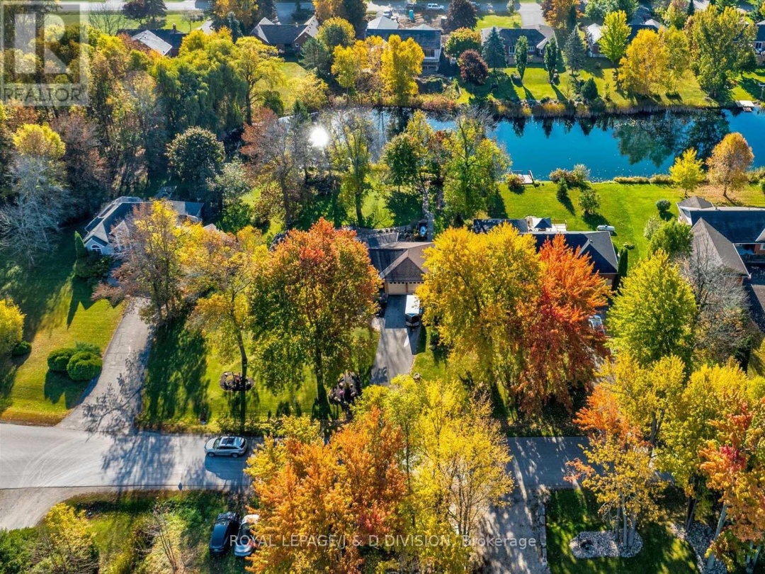 233 Bayshore Drive, Lake Simcoe