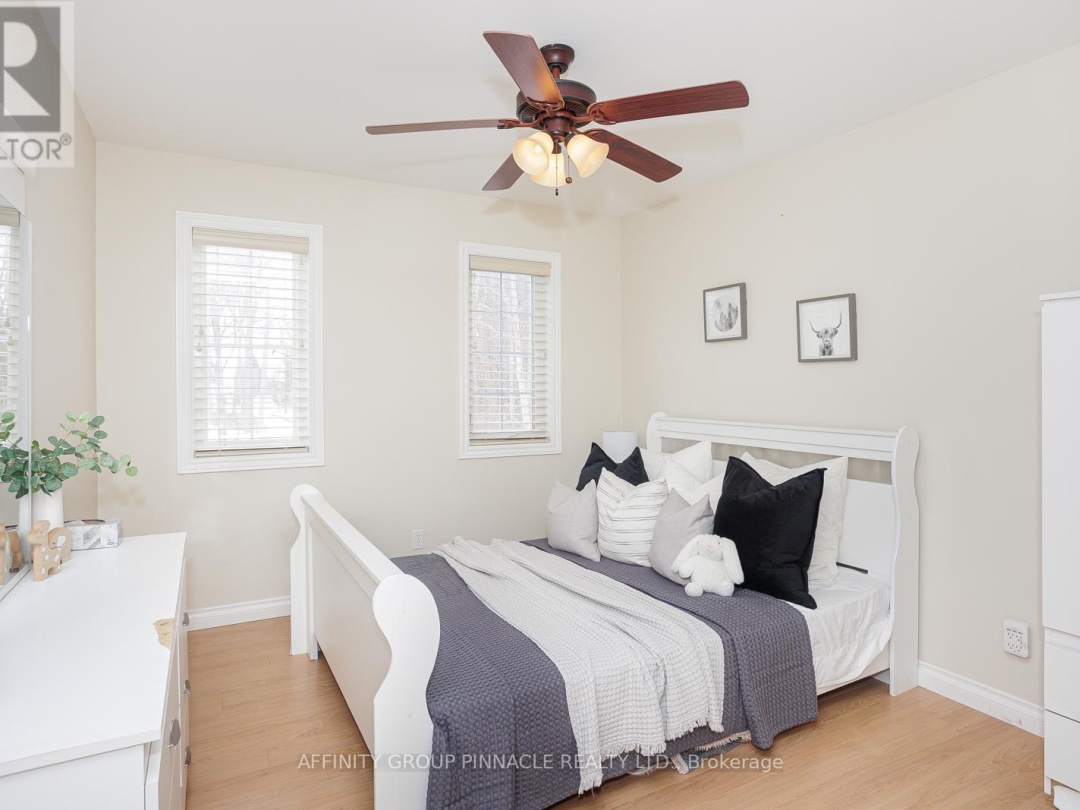 36 BALL AVENUE E, Talbot River