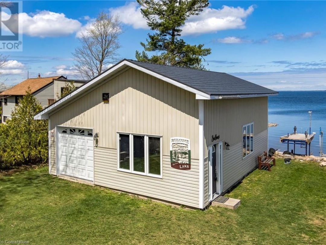 14 Lighthouse Crescent S, Georgian Bay