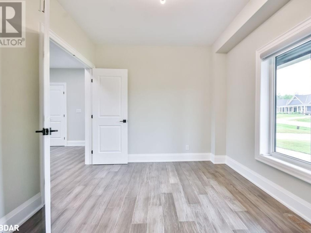 4 CLYDESDALE Court, 