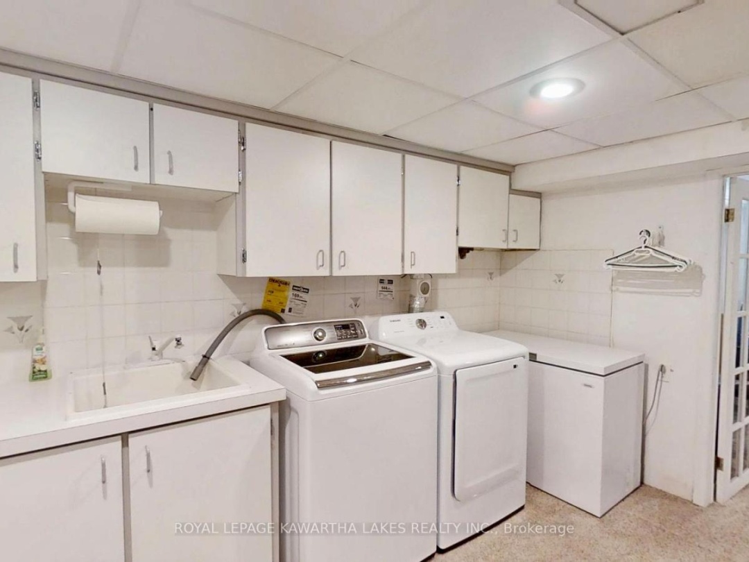 835 CEDAR GLEN ROAD, 