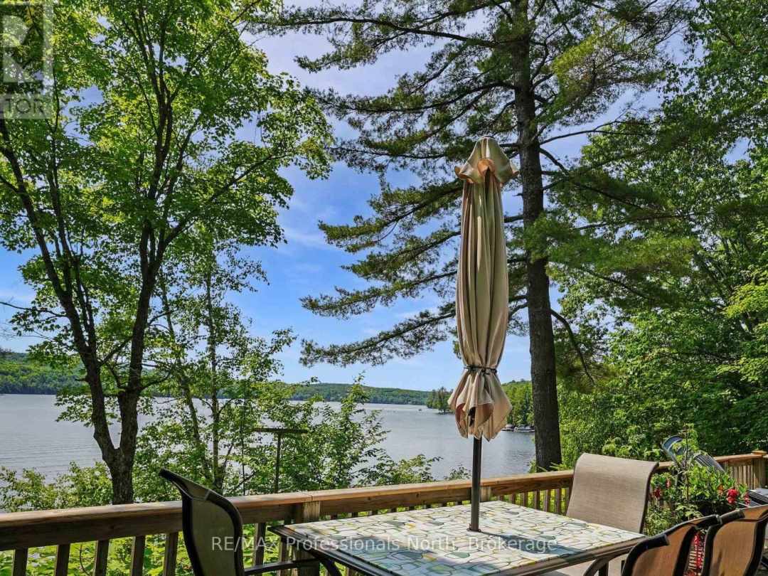 1089 AUTUMN LANE, 