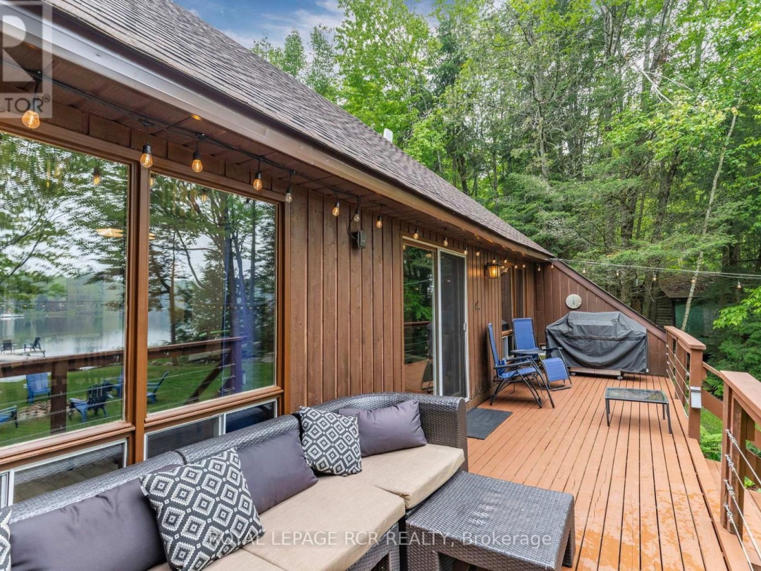 1034 BIRD LAKE CRESCENT, 