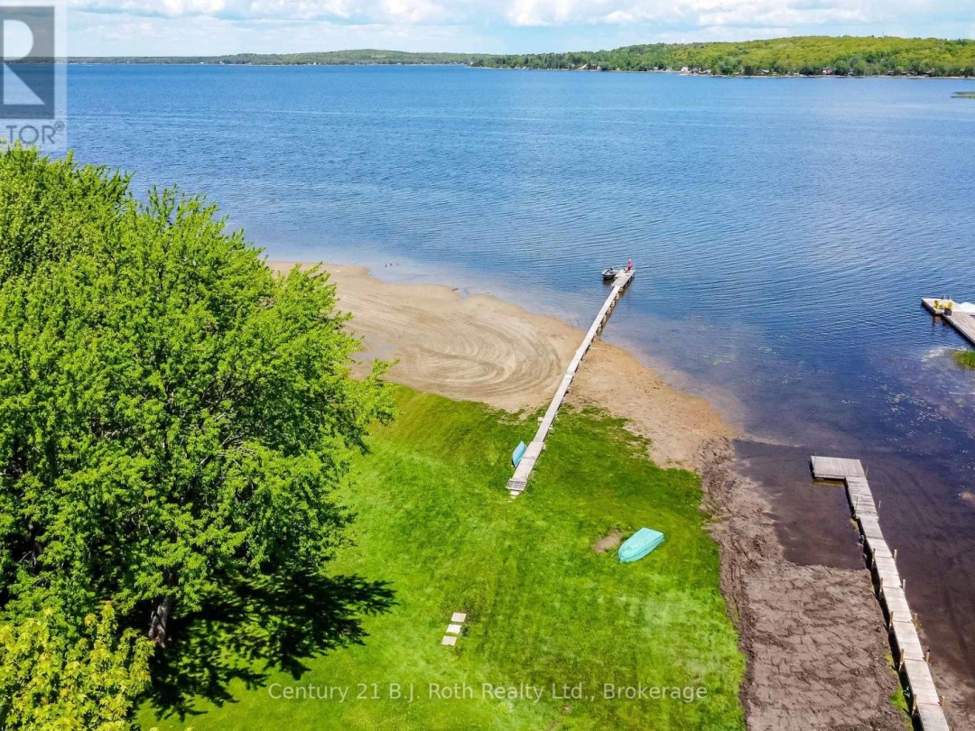 95 Maskinonge Road, Georgian Bay