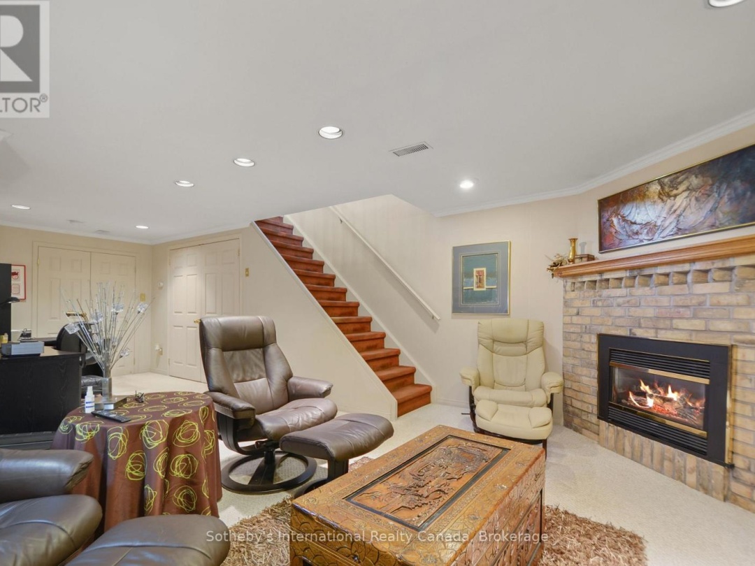 5 1 Olive Crescent, Lake Simcoe