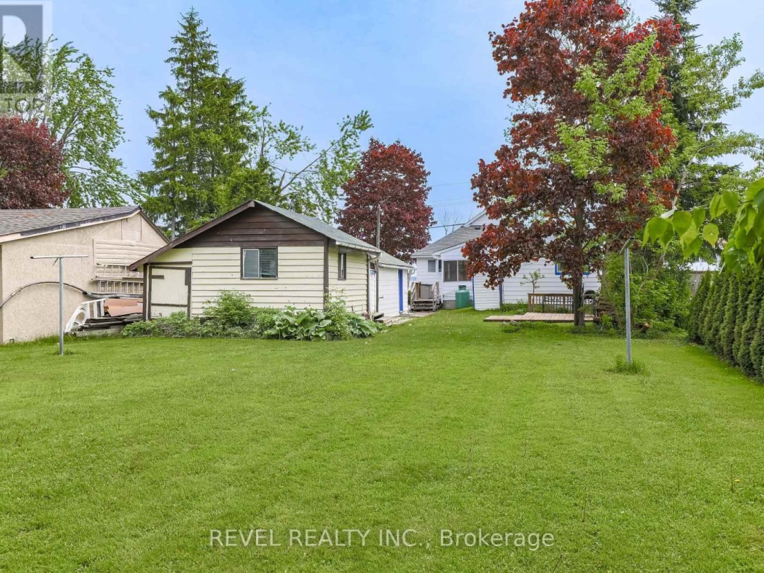 483 Long Beach Road, Sturgeon Lake