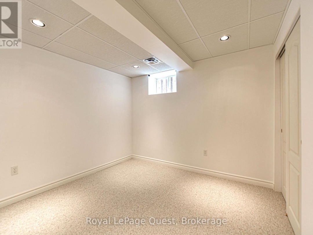 62 VANESSA DRIVE, 